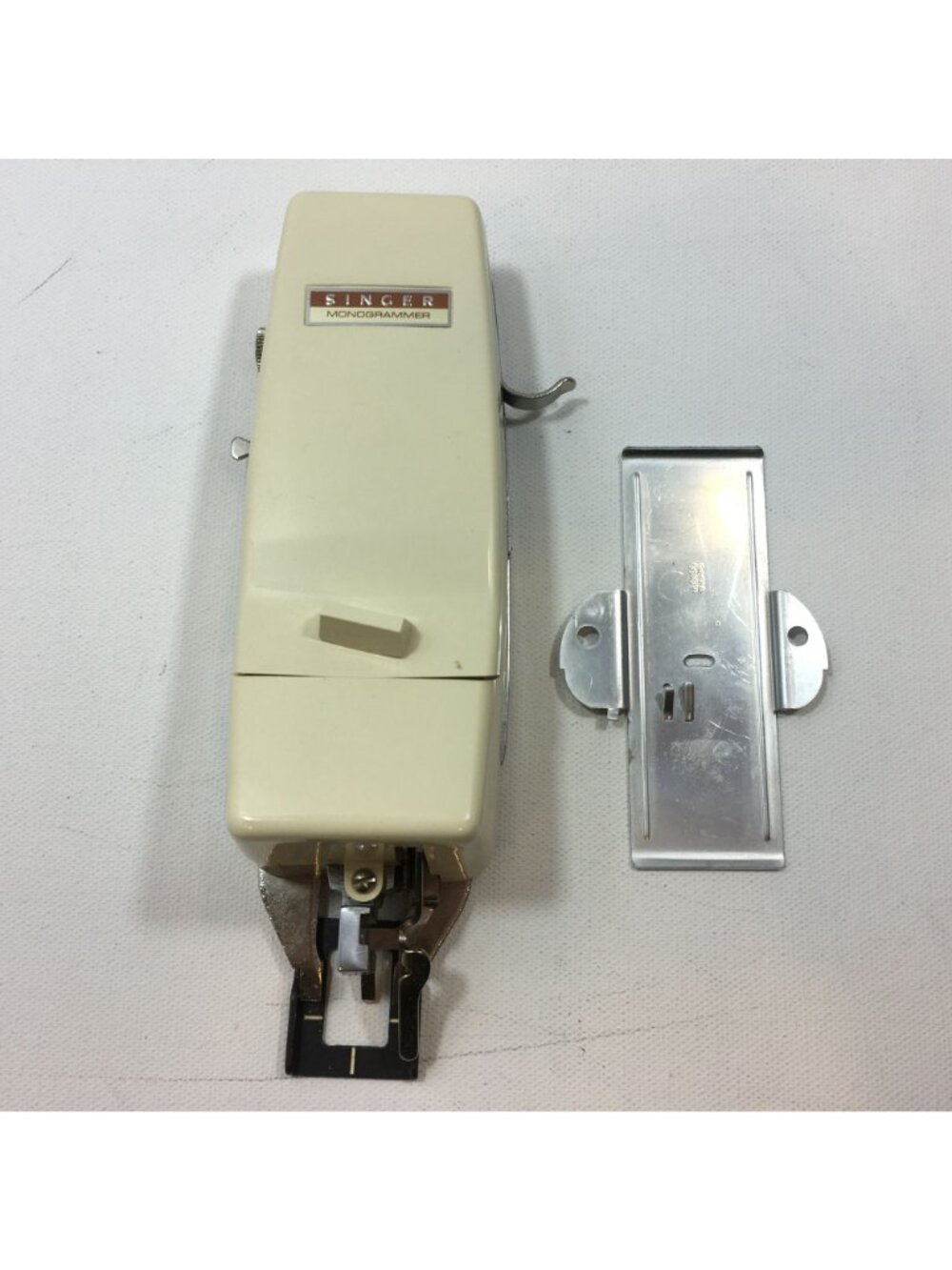 Vintage Singer Monogrammer Attachment 750 Series Zig-Zag Sewing Machines Manual - Picture 12 of 16